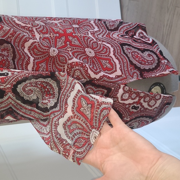 Lined Tunic with crystal embellishments and sheer sleeves - Picture 4 of 5